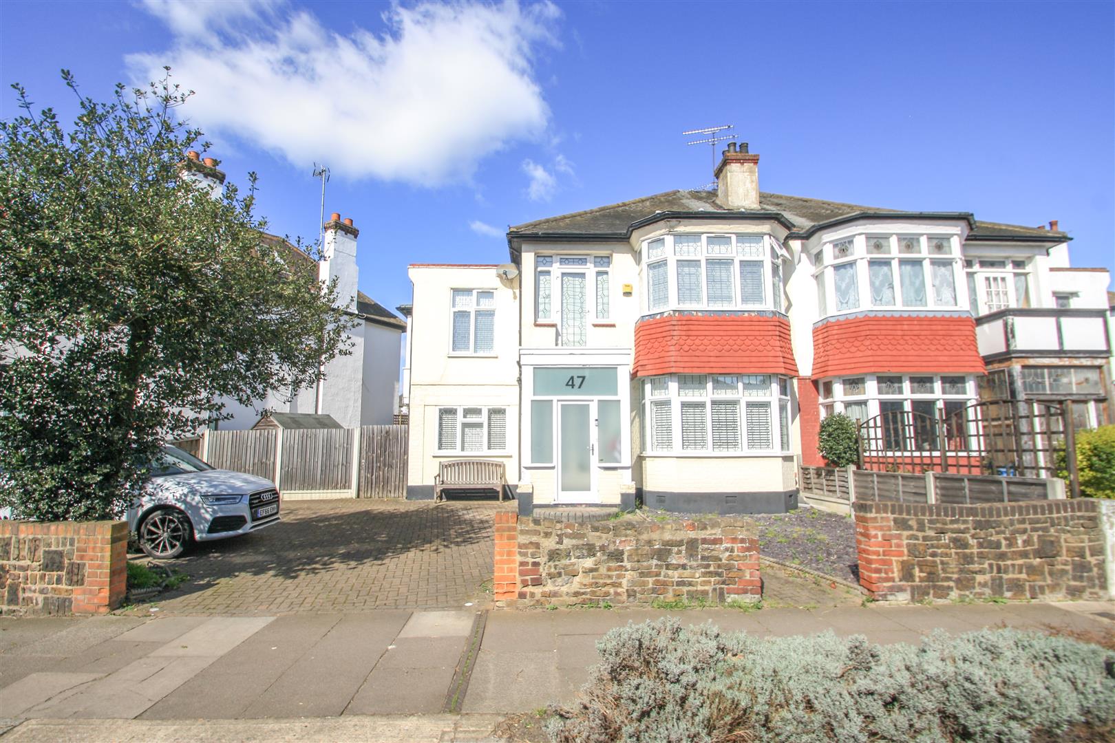 Appointmoor The Ridgeway, Chalkwell